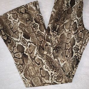 Snake Print Bell Bottems🐍🐍